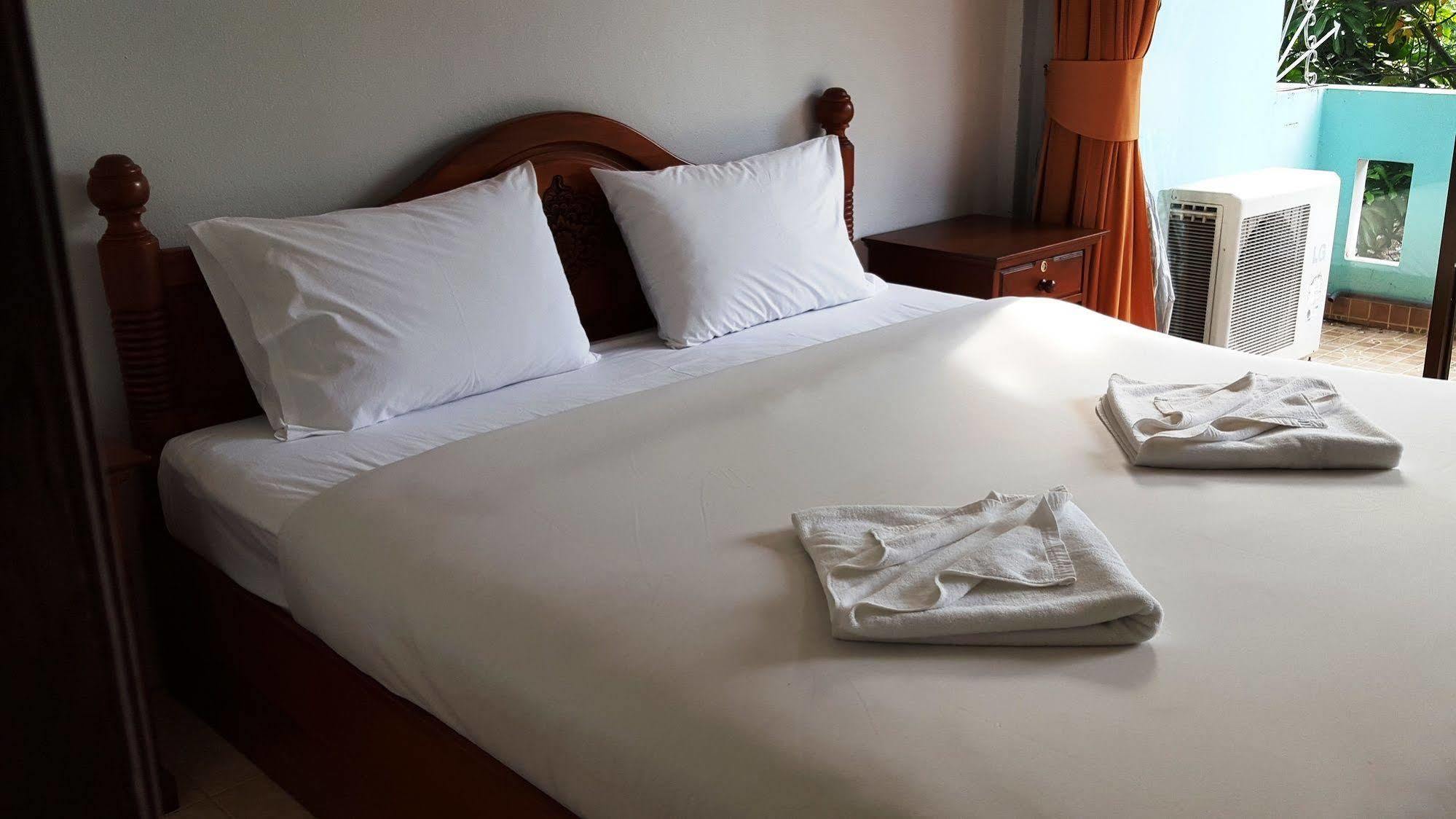 Holiday Guest House Chaweng  Exterior foto
