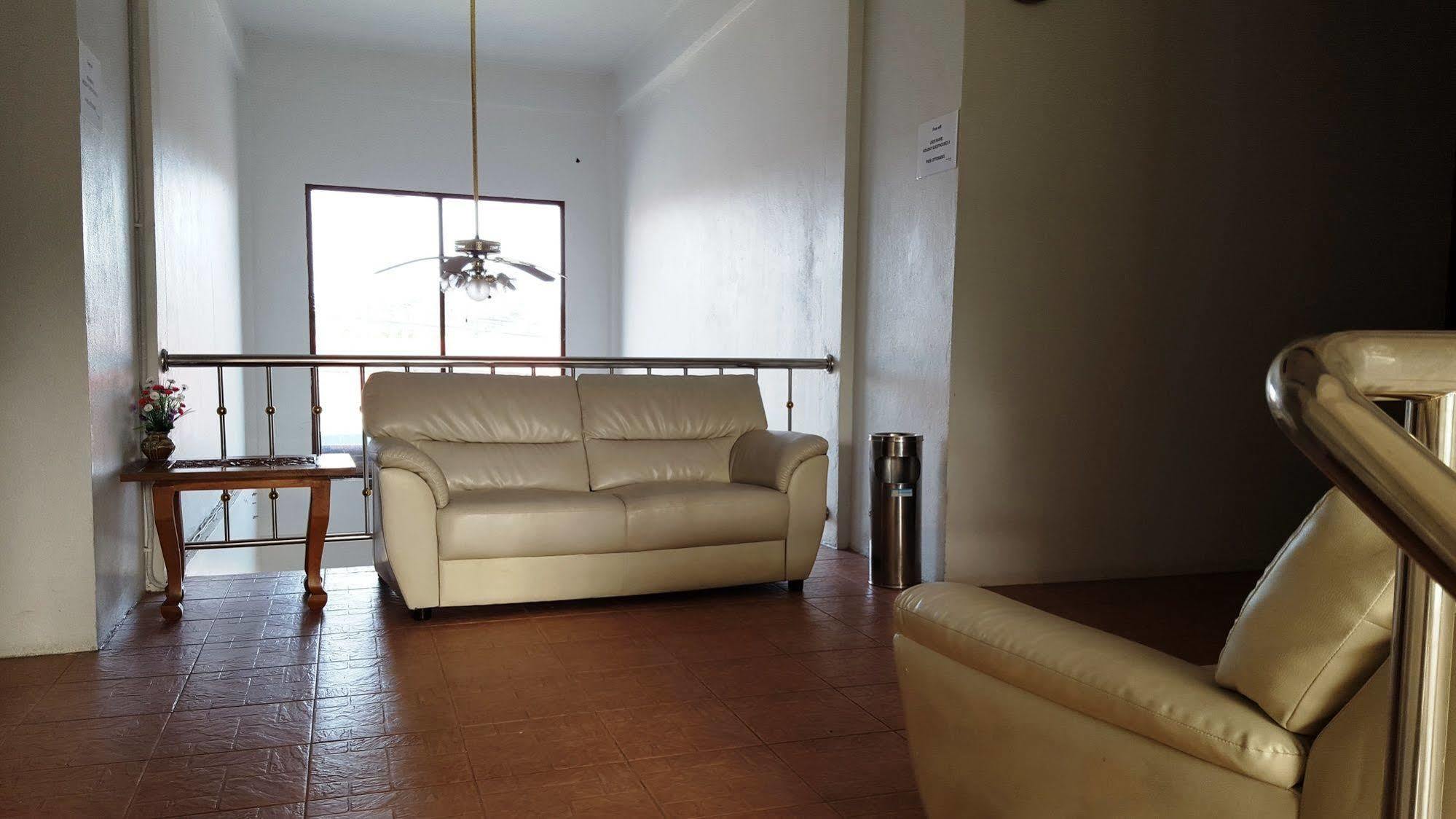 Holiday Guest House Chaweng  Exterior foto