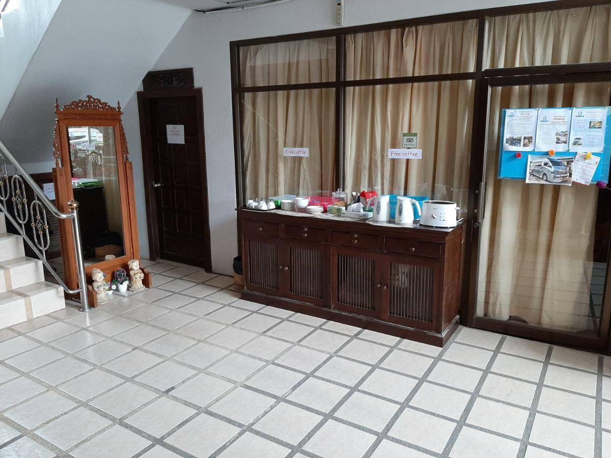 Holiday Guest House Chaweng  Exterior foto